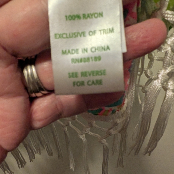 Lilly Pulitzer Multicolor Fringe Blouse Fun Playful Beachy Cruise Vacay - Picture 4 of 8